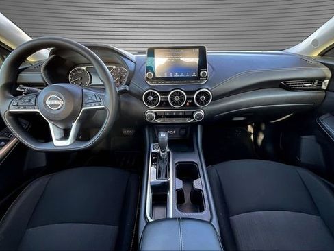 Used 2024 Nissan Sentra SV FWD image 7