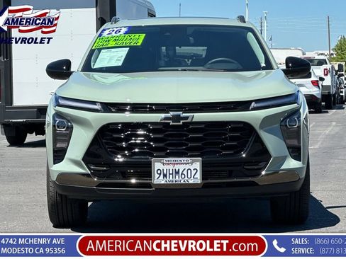 Used 2026 Chevrolet Trax ACTIV w/ Sunroof Package FWD image 9