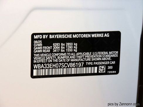 Used 2025 BMW 740i xDrive w/ Executive Package image 28