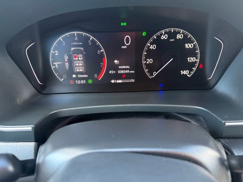 Used 2023 Honda Pilot Touring image 5