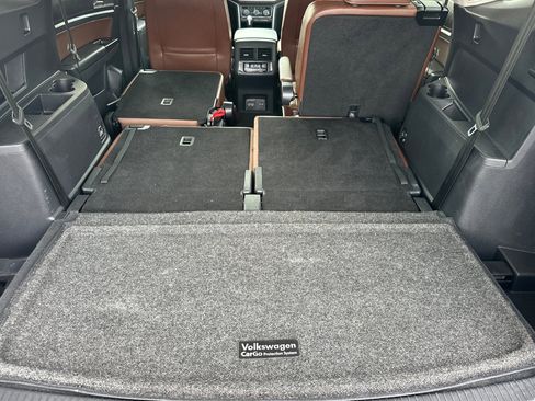 Used 2021 Volkswagen Atlas SE w/ Towing Package image 18