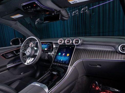 Certified 2026 Mercedes-Benz GLC 300 4MATIC image 4