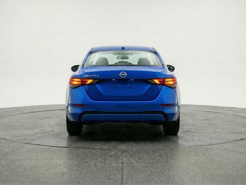Used 2025 Nissan Sentra SV image 7