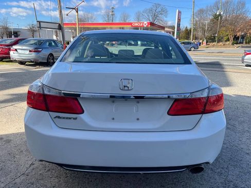 Used 2013 Honda Accord LX image 5