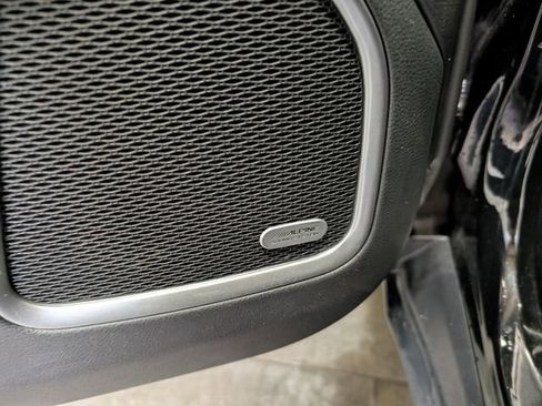 Used 2022 Jeep Compass Latitude w/ Sun and Sound Group AWD/4WD image 15