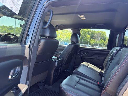 Used 2023 Nissan Titan PRO-4X w/ Pro-4x Convenience Package AWD/4WD image 30
