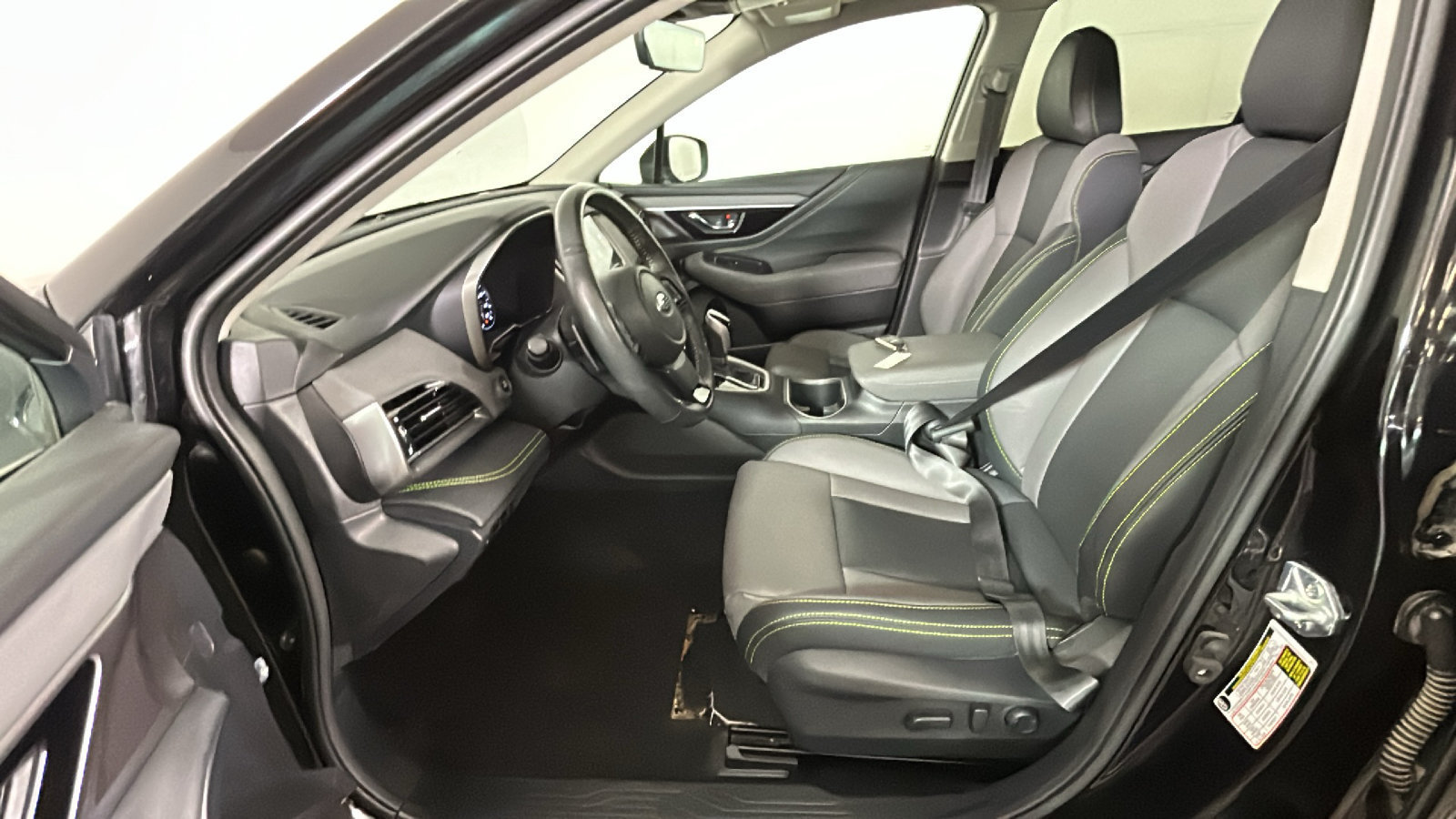 Used 2024 Subaru Outback Onyx Edition AWD/4WD image 13
