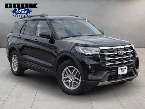 New 2026 Ford Explorer Active w/ Active Comfort Package RWD image 3
