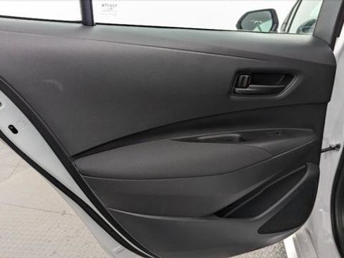 Used 2025 Toyota Corolla LE image 14