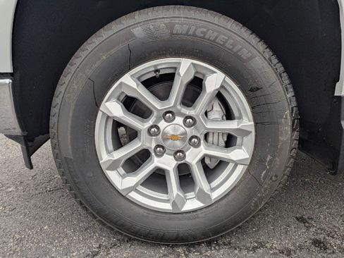 New 2026 Chevrolet Silverado 1500 LT image 14