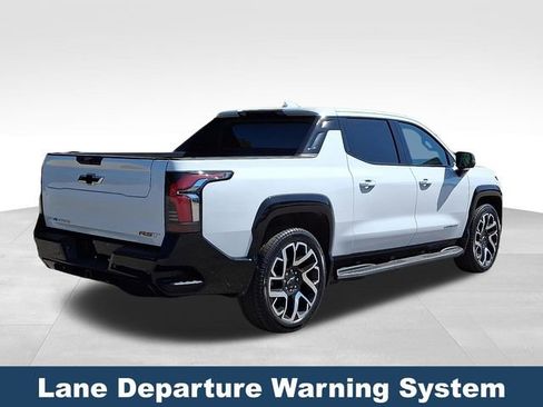 Used 2024 Chevrolet Silverado EV RST image 7