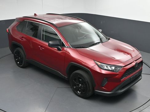 Used 2020 Toyota RAV4 LE w/ All Weather Liner Package image 33