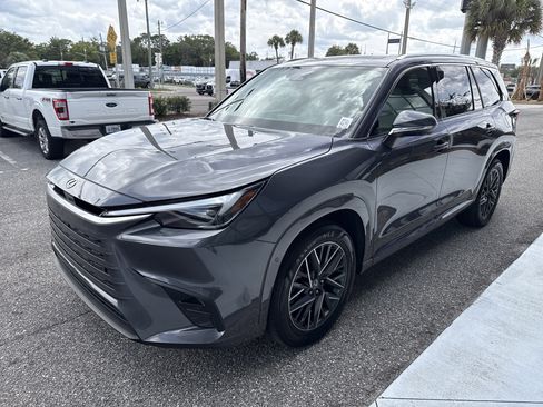 Certified 2025 Lexus TX 350 AWD w/ Technology Package image 2