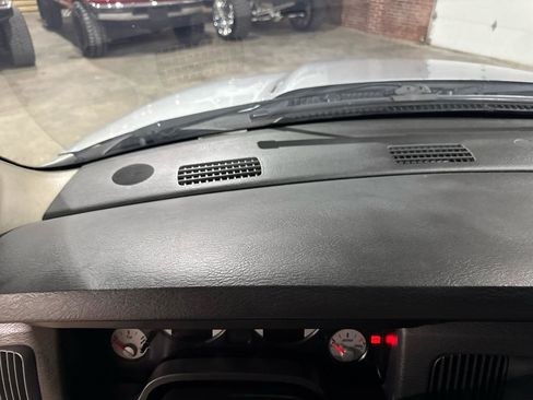 Used 2005 Dodge Ram 1500 Truck 2WD Quad Cab image 78