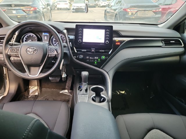Used 2024 Toyota Camry LE FWD image 9