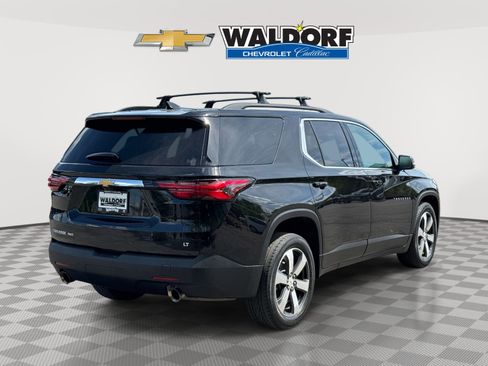 Used 2023 Chevrolet Traverse LT w/ LT Premium Package AWD/4WD image 6