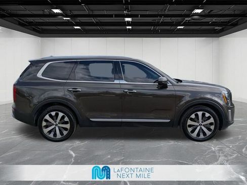Used 2021 Kia Telluride S image 6