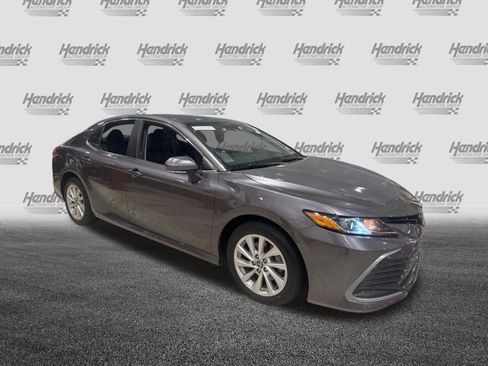 Certified 2022 Toyota Camry LE AWD/4WD image 52