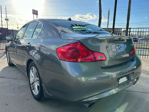 Used 2013 INFINITI G37 Journey w/ Premium Pkg image 4