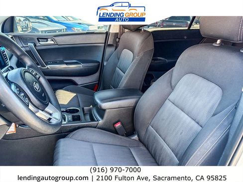 Used 2020 Kia Sportage LX FWD image 16