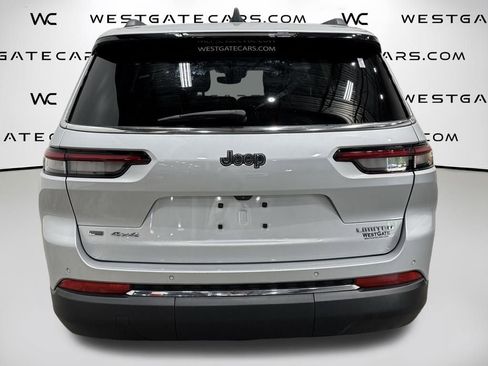 Used 2022 Jeep Grand Cherokee L Limited image 5