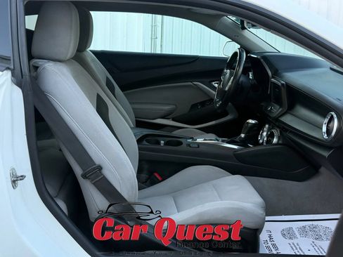 Used 2020 Chevrolet Camaro LT RWD image 14
