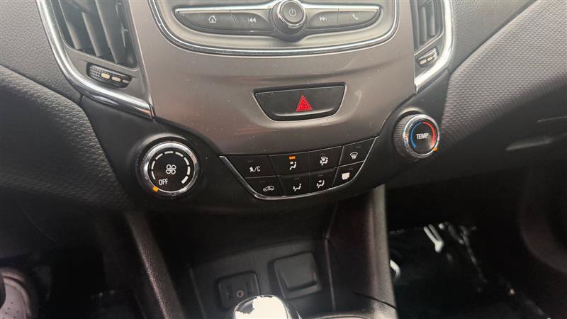 Used 2019 Chevrolet Cruze LS w/ LS Convenience Package FWD image 29