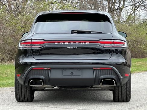 Used 2025 Porsche Macan image 8