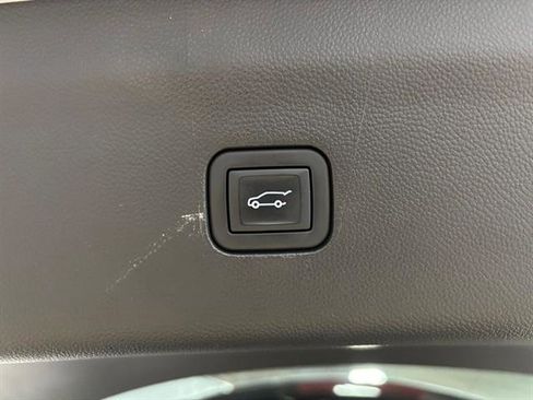 Certified 2023 Buick Enclave Essence w/ Sport Touring Edition image 14