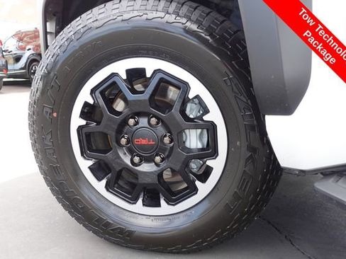 Certified 2025 Toyota 4Runner TRD Off-Road Premium w/ Tow Technology Package AWD/4WD image 13