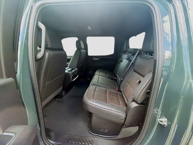 Used 2026 Chevrolet Silverado 1500 High Country w/ High Country Premium Package RWD image 22