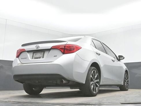 Used 2018 Toyota Corolla SE FWD image 31