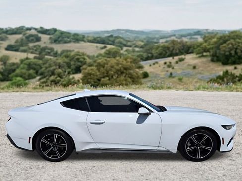Used 2024 Ford Mustang Coupe RWD image 12