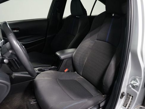 Used 2022 Toyota Corolla SE FWD image 6