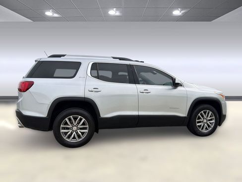 Used 2017 GMC Acadia SLE FWD image 8