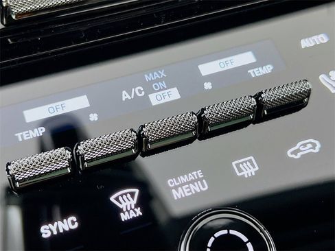 New 2026 Porsche Cayenne Base image 18