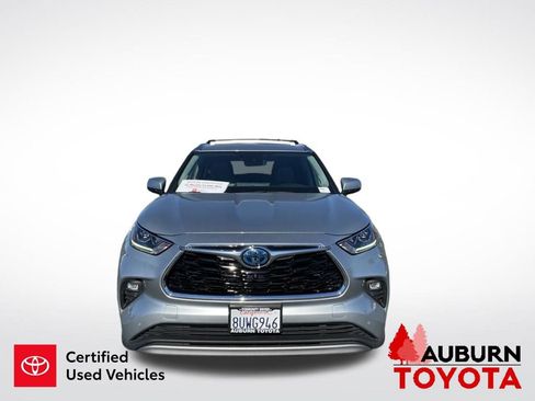 Used 2021 Toyota Highlander Platinum AWD/4WD image 3