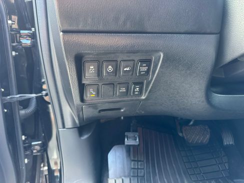 Used 2016 Nissan Pathfinder SL w/ SL Tech Package AWD/4WD image 12