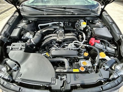 Certified 2025 Subaru Outback Premium AWD/4WD image 10