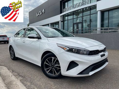 Used 2023 Kia Forte LXS w/ LXS Technology Package image 1