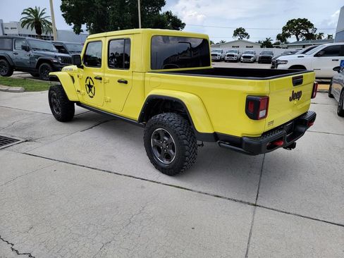 Used 2023 Jeep Gladiator Rubicon w/ Trailer Tow Package AWD/4WD image 3