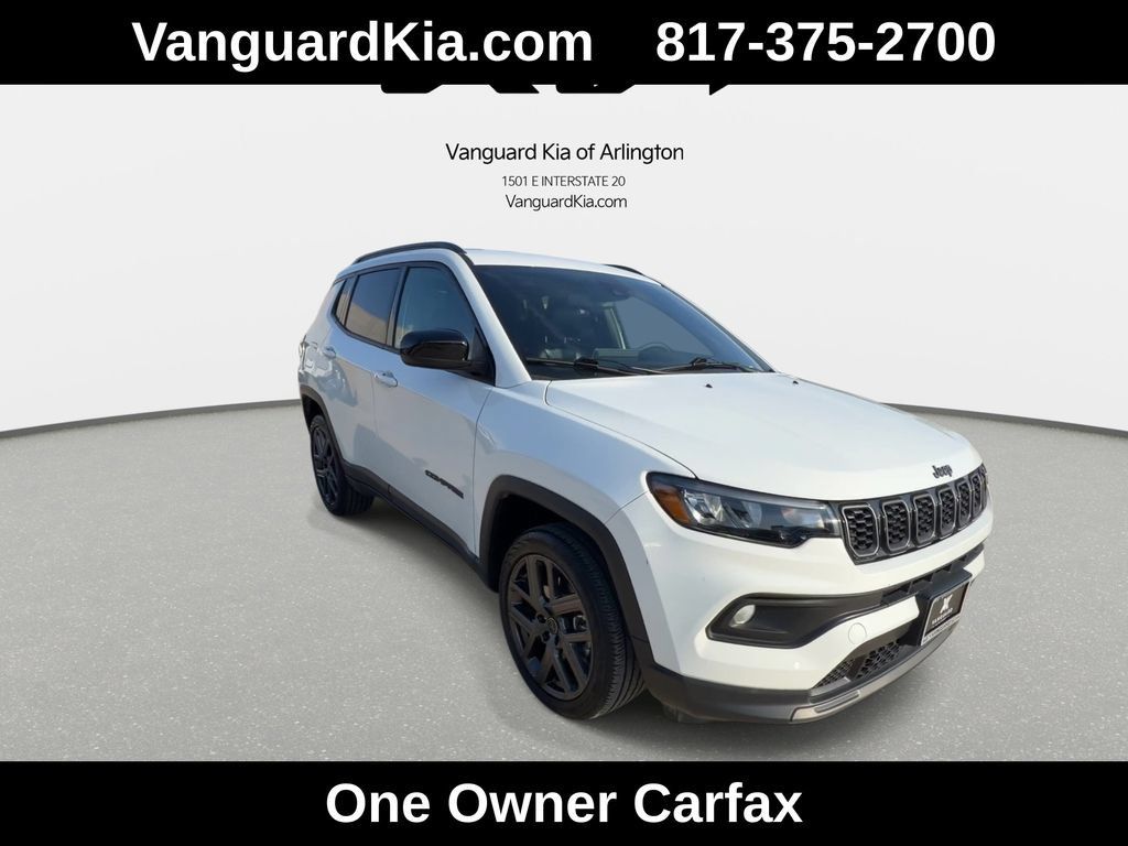 Used 2026 Jeep Compass Latitude AWD/4WD image 2