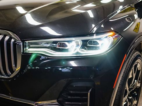 Used 2020 BMW X7 xDrive40i w/ Parking Assistance Package image 7