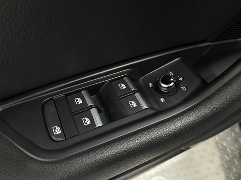 Used 2018 Audi A4 2.0T Ultra Premium Plus w/ Premium Plus Package image 16