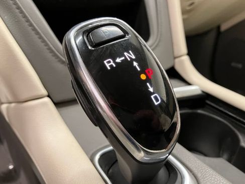 Used 2017 Cadillac XT5 Luxury w/ Driver Awareness Package FWD image 22