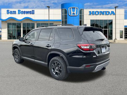 New 2025 Honda Pilot TrailSport image 5