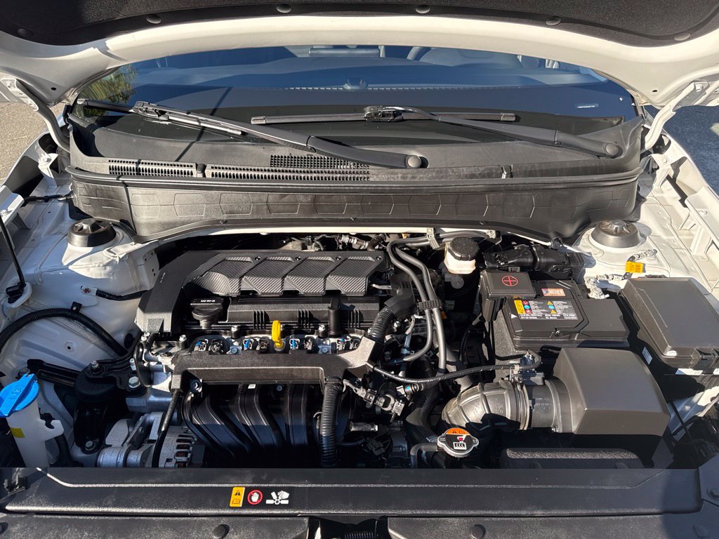 Used 2025 Hyundai Venue SEL FWD image 44