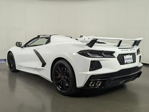 Used 2024 Chevrolet Corvette Stingray Premium Conv w/ Z51 Performance Package RWD image 9