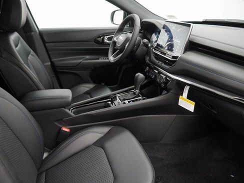 New 2026 Jeep Compass Latitude image 36