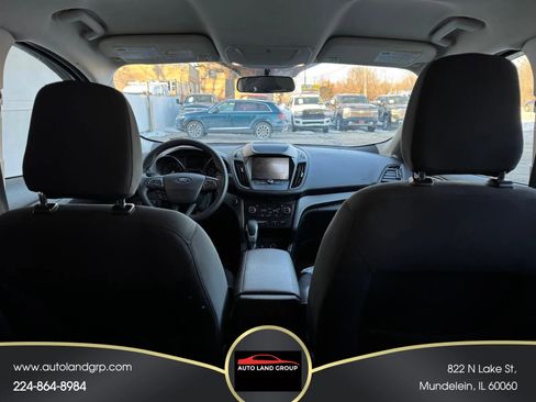 Used 2019 Ford Escape SE image 13